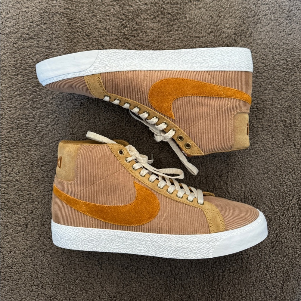 Nike SB Blazer Mid